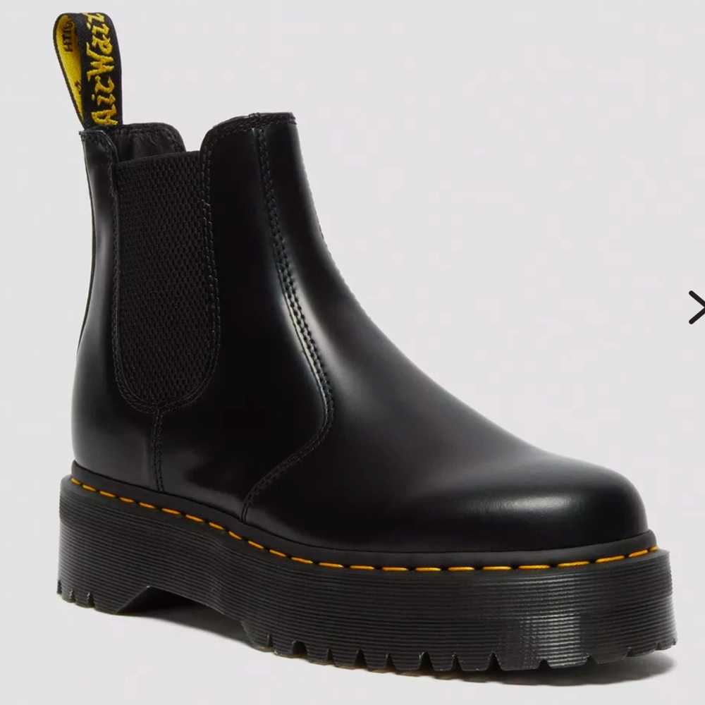 Dr. Martens Chelsea Boots